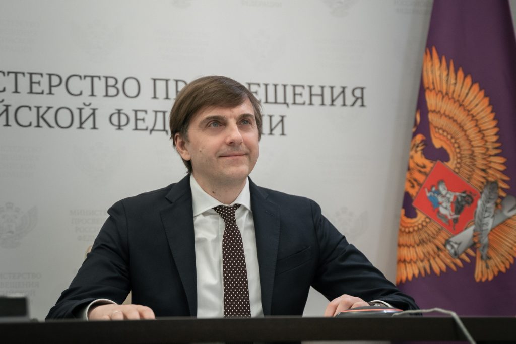 7e80f39aa9bf69da7977_2000x-1Кравцов