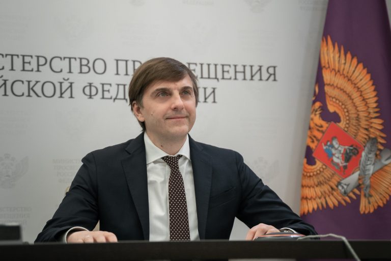 7e80f39aa9bf69da7977_2000x-1Кравцов